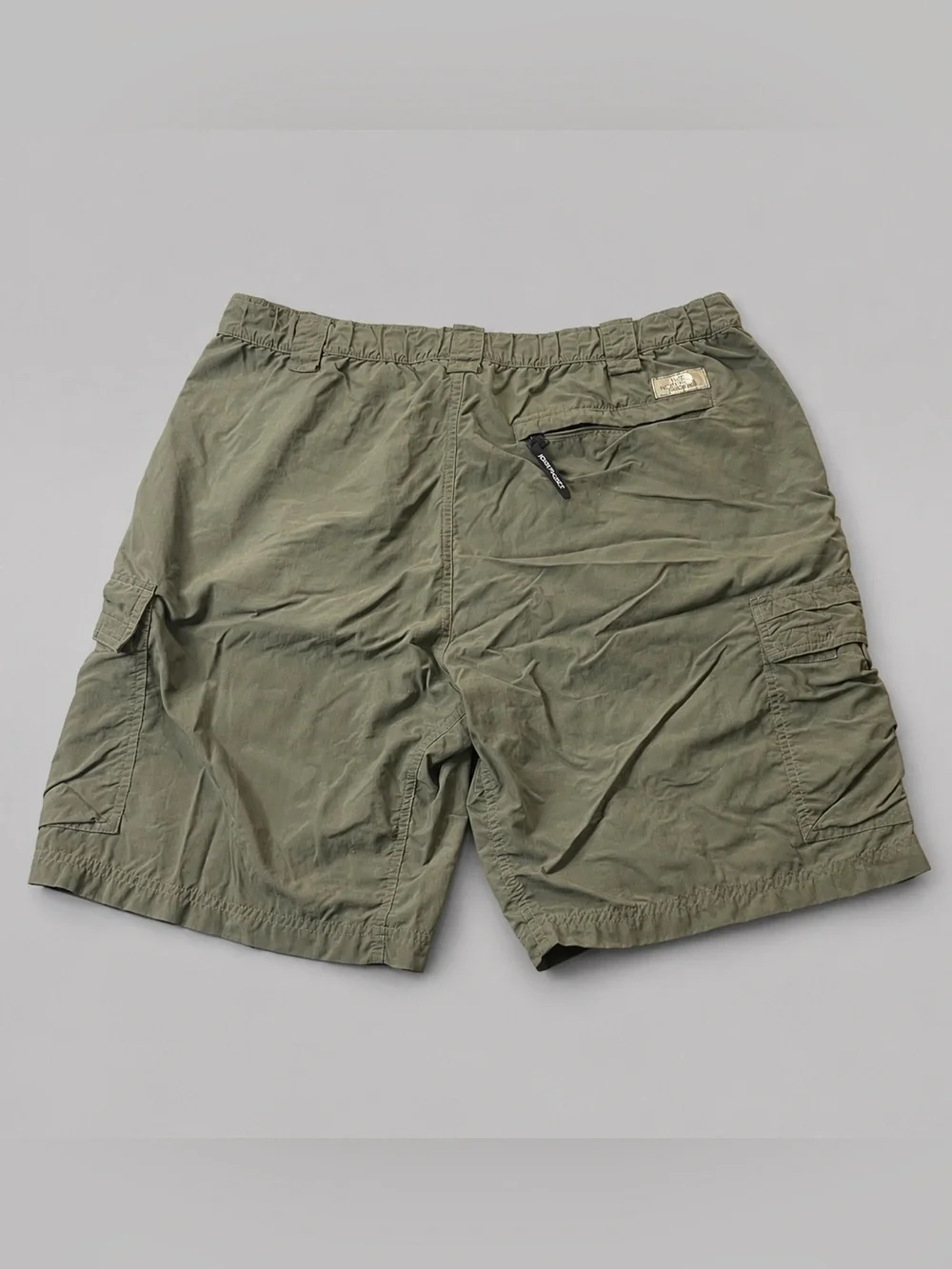 The North Face Nylon Cargo Shorts Large Olive Green Outdoor Utility Hiking